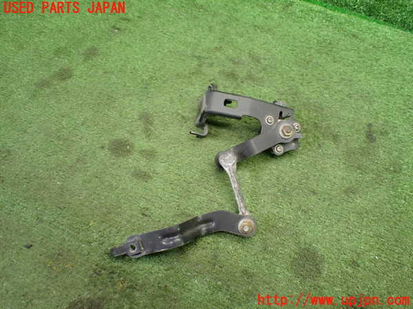 1UPJ-9236116383]C-HRハイブリッド(ZYX10)センサー3 中古 8H2111 A203357-2_2