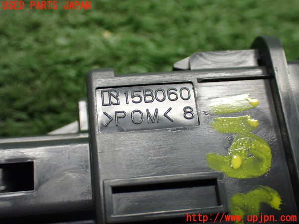 1UPJ-9236116290]C-HRハイブリッド(ZYX10)ハザードスイッチ 中古_4