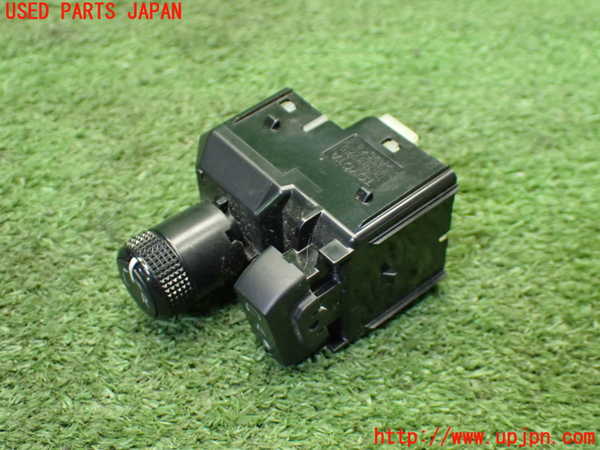 1UPJ-9236116280]C-HRハイブリッド(ZYX10)ミラースイッチ 中古_2