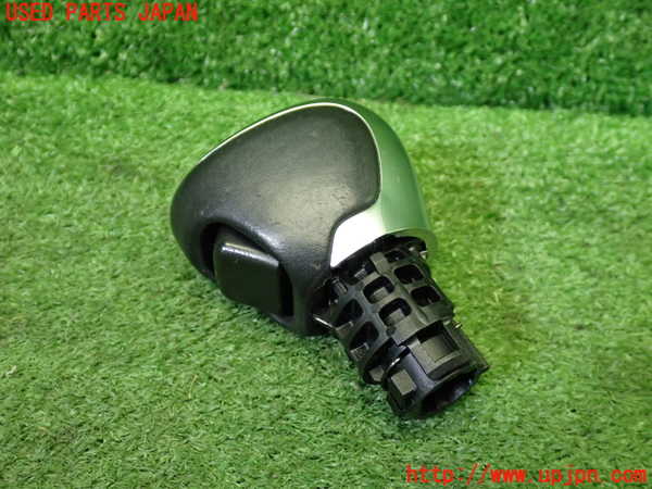 1UPJ-9236117570]C-HRハイブリッド(ZYX10)シフトノブ 中古_3