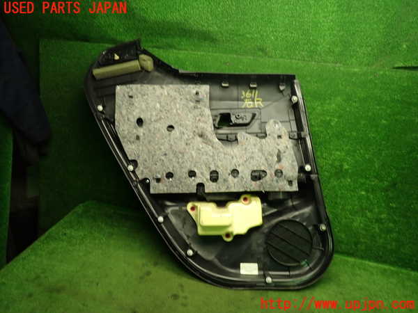 1UPJ-9236111294]C-HRハイブリッド(ZYX10)右後ドア内張り 中古_5