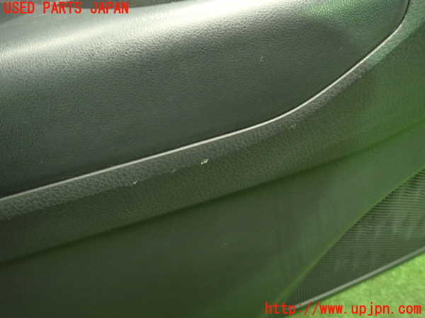 1UPJ-9236111324]C-HRハイブリッド(ZYX10)左後ドア内張り 中古_4