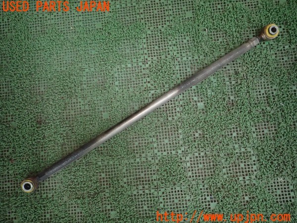 3UPJ=9236120435]ハイエースワゴン リビングサルーンEX(RZH101G)RS-R 1503 LT-1313 リアラテラルロッド 中古_4