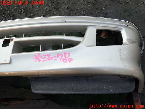 1UPJ-9236121010]ハイエースワゴン100系(RZH101G)フロントバンパー ジャンク_2