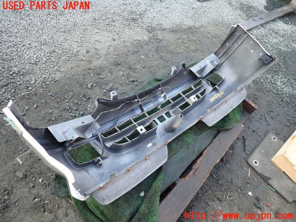 1UPJ-9236121010]ハイエースワゴン100系(RZH101G)フロントバンパー ジャンク_5