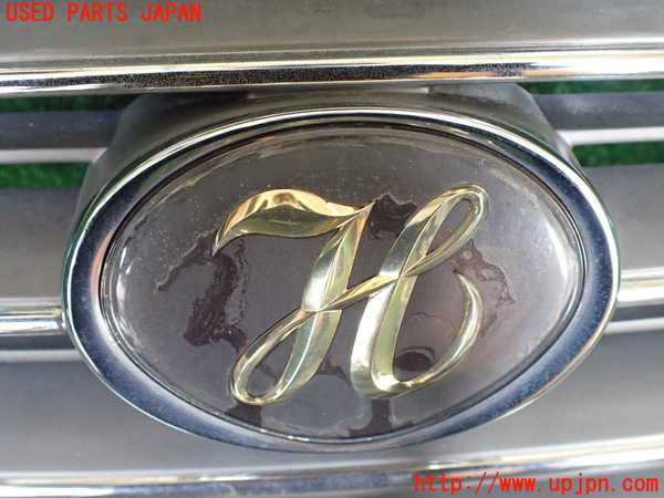 1UPJ-9236121050]ハイエースワゴン100系(RZH101G)ラジエターグリル 中古_2