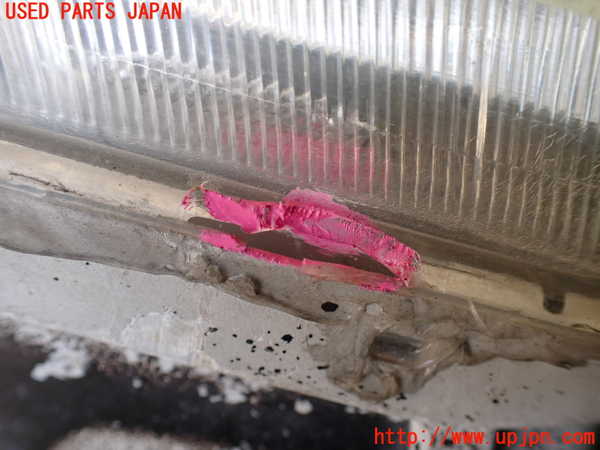 1UPJ-9236121182]ハイエースワゴン100系(RZH101G)左フォグ 中古_3