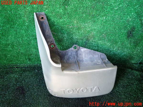 1UPJ-9236121456]ハイエースワゴン100系(RZH101G)左リアマッドガード(泥除け) 中古_2