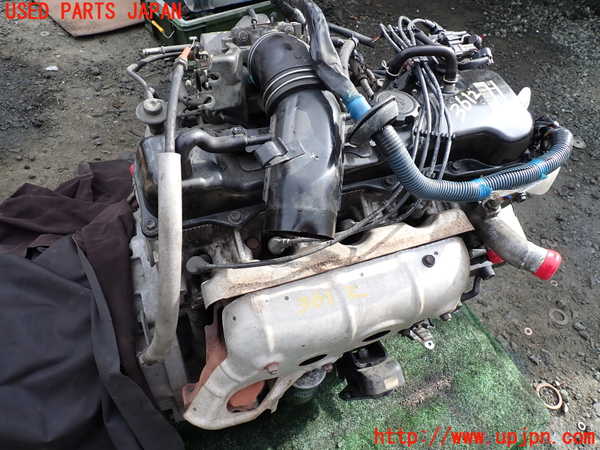 1UPJ-9236122010]ハイエースワゴン100系(RZH101G)エンジン 2RZ-E 中古_2