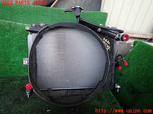 1UPJ-9236122321]ハイエースワゴン100系(RZH101G)ラジエーター1 中古_2