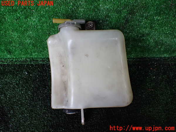 1UPJ-9236122410]ハイエースワゴン100系(RZH101G)ラジエータータンク 中古_2