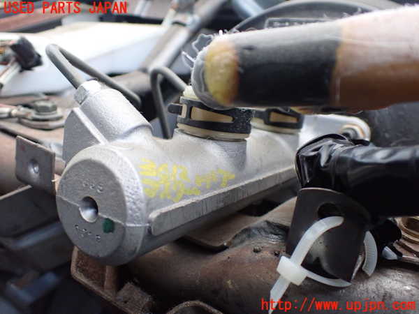 1UPJ-9236124050]ハイエースワゴン100系(RZH101G)ブレーキマスターシリンダー 中古_2