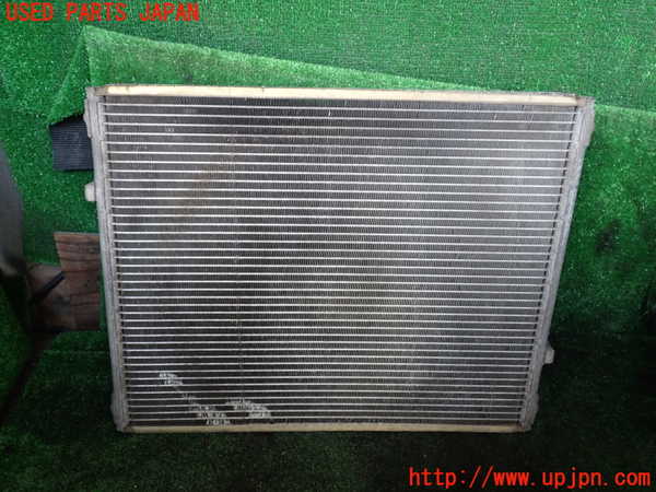 1UPJ-9236126031]ハイエースワゴン100系(RZH101G)エアコンコンデンサー1 中古_3