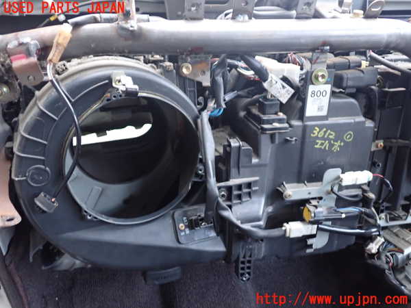 1UPJ-9236126081]ハイエースワゴン100系(RZH101G)エバポレーター1(フロント) 中古_3