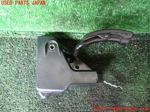 1UPJ-9236126381]ハイエースワゴン100系(RZH101G)センサー1(アクセルペダル) 中古_2