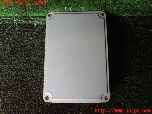 1UPJ-9236126110]ハイエースワゴン100系(RZH101G)エンジンコンピューター 中古_3