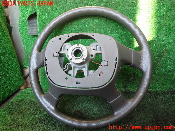 1UPJ-9236127855]ハイエースワゴン100系(RZH101G)ステアリングホイール 中古_2