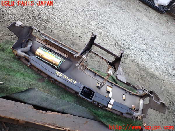 1UPJ-9236127505]ハイエースワゴン100系(RZH101G)ダッシュボード 中古_5