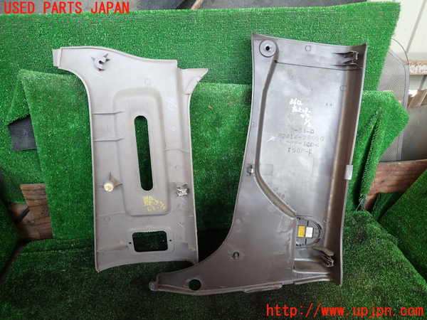 1UPJ-9236127670]ハイエースワゴン100系(RZH101G)左センターピラートリム 中古_2