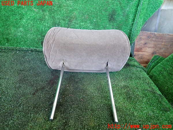 1UPJ-9236127180]ハイエースワゴン100系(RZH101G)左2列目ヘッドレスト 中古_3