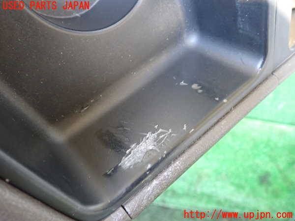 1UPJ-9236127810]ハイエースワゴン100系(RZH101G)ドリンクホルダー 中古_3
