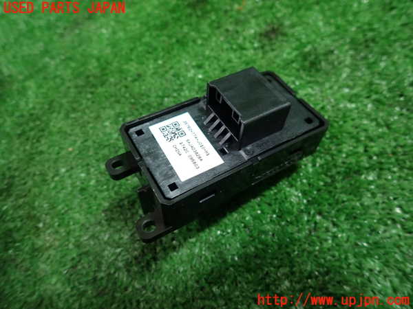 1UPJ-9236136245]N-BOX カスタム(エヌ ボックス カスタム)(JF3)左前パワーウィンドウスイッチ 中古_2