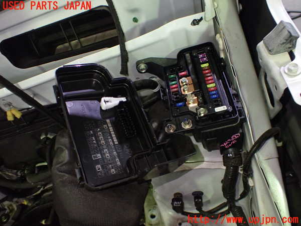 1UPJ-9236136742]N-BOX カスタム(エヌ ボックス カスタム)(JF3)ヒューズボックス2 中古_2