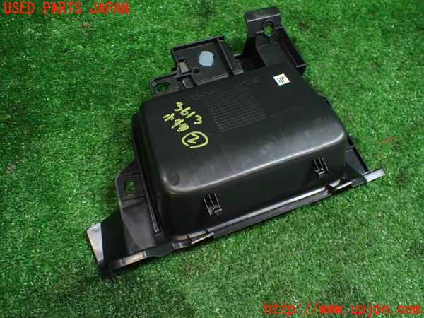 1UPJ-9236137842]N-BOX カスタム(エヌ ボックス カスタム)(JF3)小物入れ2 中古_2