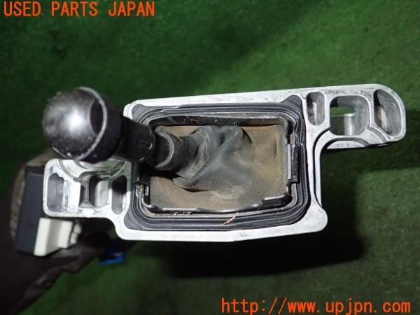 3UPJ=9236140566]ベンツ C200 ステーションワゴン(205242C S205)純正 パワーバックドアモーター パワードアユニット リアゲート 中古_4