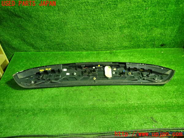 1UPJ-9236141520]ベンツ C200 ステーションワゴン(205242C)(205)リアスポイラー 中古_3