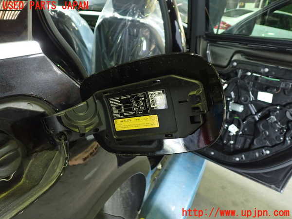 1UPJ-9236141690]ベンツ C200 ステーションワゴン(205242C)(205)フューエルリッド 中古_2