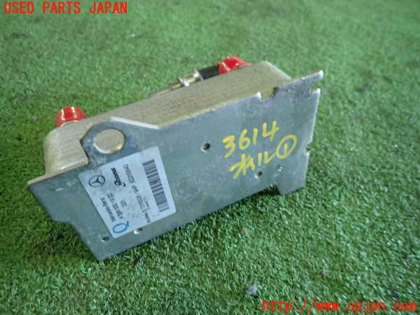 1UPJ-9236142481]ベンツ C200 ステーションワゴン(205242C)(205)オイルクーラー1 中古_4