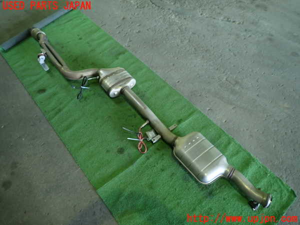 1UPJ-9236142631]ベンツ C200 ステーションワゴン(205242C)(205)フロントパイプ1 中古_4