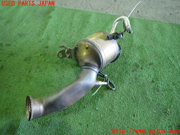 1UPJ-9236142661]ベンツ C200 ステーションワゴン(205242C)(205)触媒1 中古_3