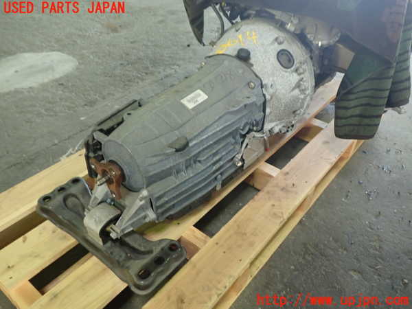 1UPJ-9236143010]ベンツ C200 ステーションワゴン(205242C)(205)ミッション AT 274 中古_2
