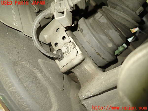 1UPJ-9236144300]ベンツ C200 ステーションワゴン(205242C)(205)右リアナックルハブ 中古_2