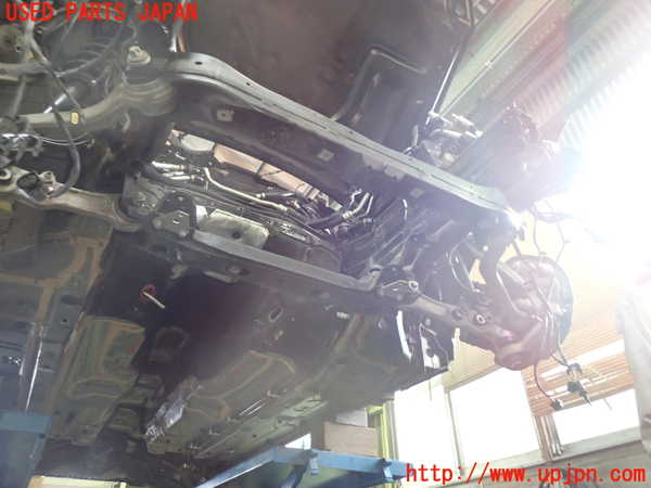 1UPJ-9236145285]ベンツ C200 ステーションワゴン(205242C)(205)フロントメンバー 中古_2