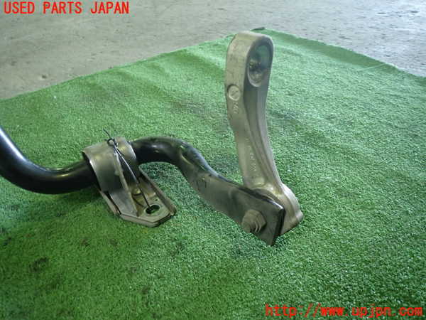1UPJ-9236145440]ベンツ C200 ステーションワゴン(205242C)(205)フロントスタビライザー 中古_3