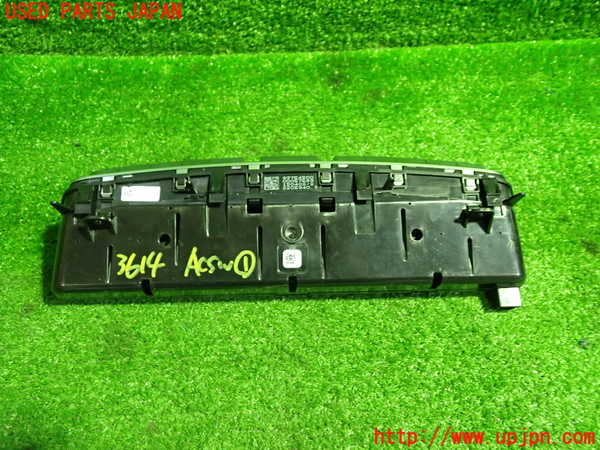 1UPJ-9236146066]ベンツ C200 ステーションワゴン(205242C)(205)エアコンスイッチ1 中古_3