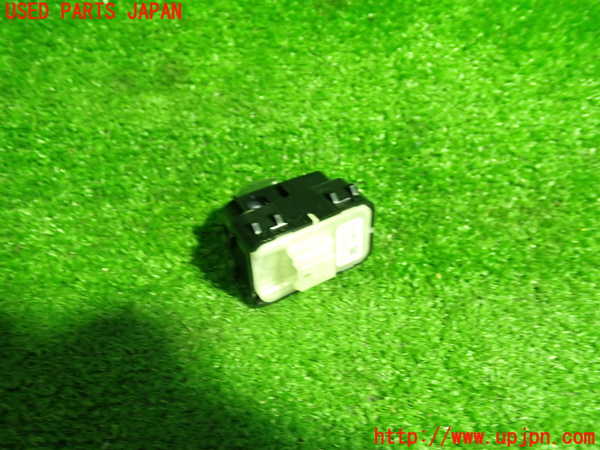 1UPJ-9236146310]ベンツ C200 ステーションワゴン(205242C)(205)スイッチ5 (トランク) 中古_2