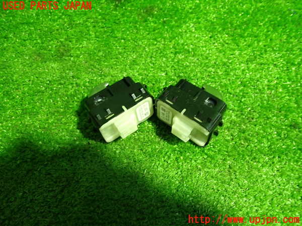 1UPJ-9236146312]ベンツ C200 ステーションワゴン(205242C)(205)スイッチ7 中古_2