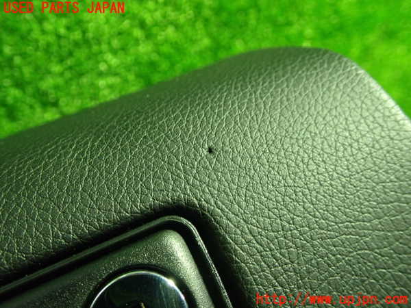 1UPJ-9236147516]ベンツ C200 ステーションワゴン(205242C)(205)グローブボックス1 中古_2