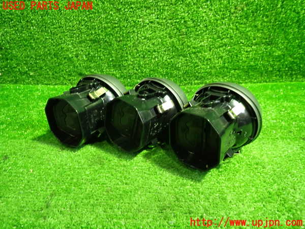 1UPJ-9236147528]ベンツ C200 ステーションワゴン(205242C)(205)エアコン吹き出し口3 (真中) 中古_2