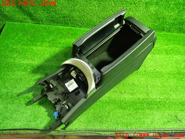 1UPJ-9236147540]ベンツ C200 ステーションワゴン(205242C)(205)センターコンソール 中古_2