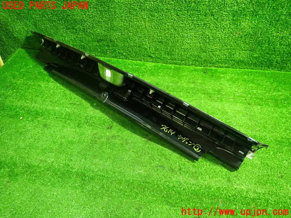 1UPJ-9236147773]ベンツ C200 ステーションワゴン(205242C)(205)ラゲッジトレイ3 中古_3