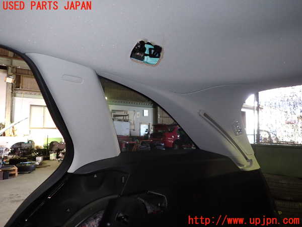 1UPJ-9236147675]ベンツ C200 ステーションワゴン(205242C)(205)右リアピラートリム 中古_2