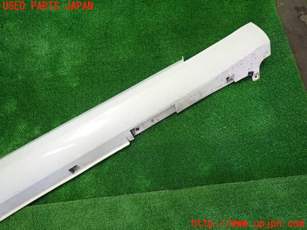 1UPJ-9236151390]スカイライン(V36)右サイドステップ 中古_2