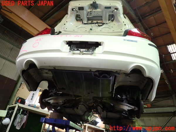 1UPJ-9236151610]スカイライン(V36)リアバンパー 中古_5