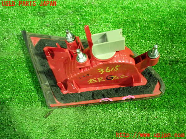 1UPJ-9236151550]スカイライン(V36)右リアフィニッシャー 中古_2