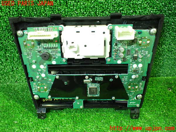 1UPJ-9236156066]スカイライン(V36)エアコンスイッチ1 中古_2